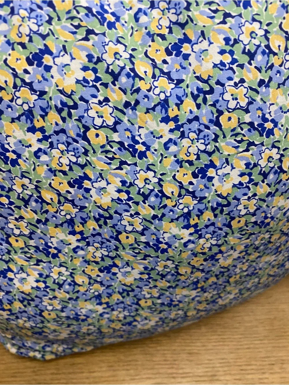 Tommy Hilfiger Vintage Elizabeth Anne Square Throw Pillow Ditsy Floral Pattern